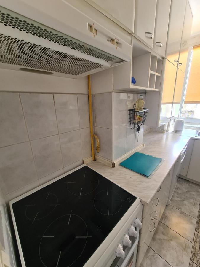 Walnut Apartment - Private Garage Сараево Экстерьер фото